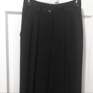 Menswear style pleated crepe pants
